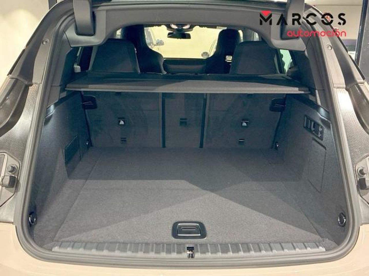 BMW iX xDrive60 400 kW (544 CV) Gris All Terrain / Pick-up
