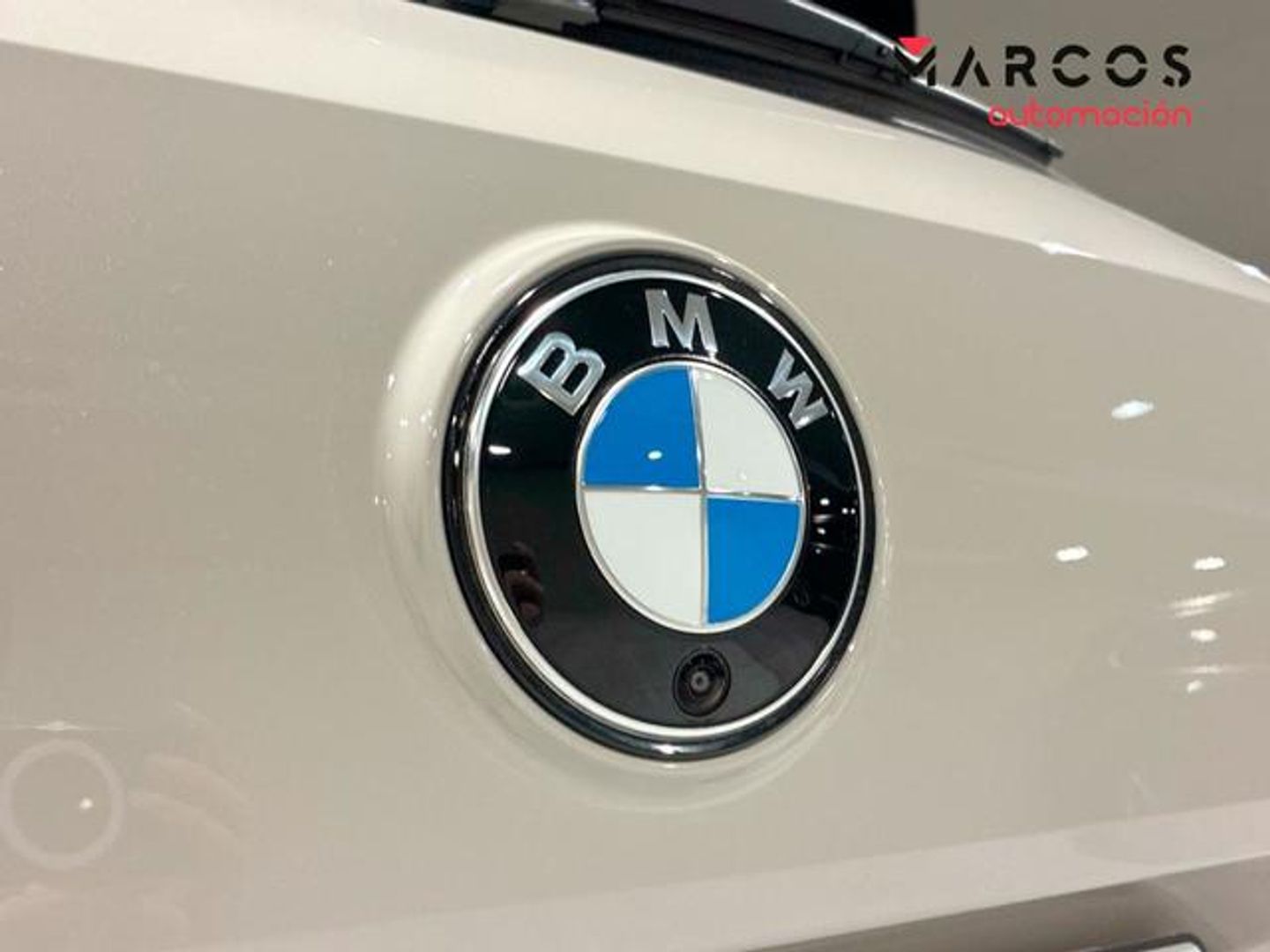BMW iX xDrive60 400 kW (544 CV) Gris All Terrain / Pick-up