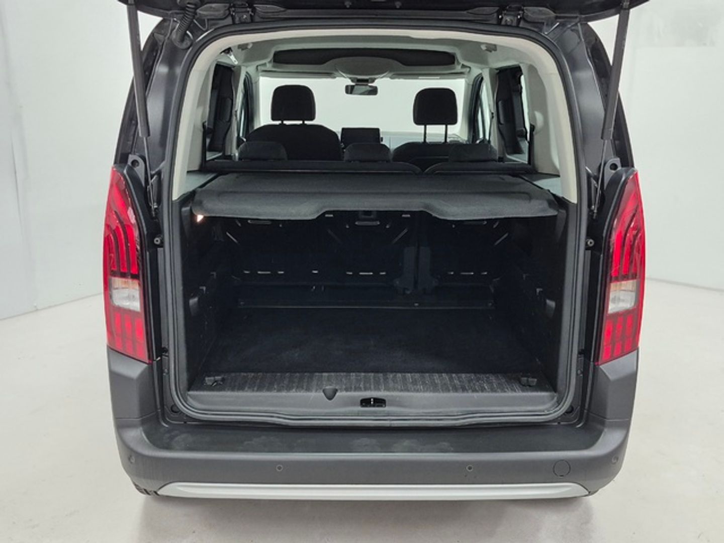 Peugeot Rifter BlueHDi 100 S&S Allure Standard 73 kW (100 CV)