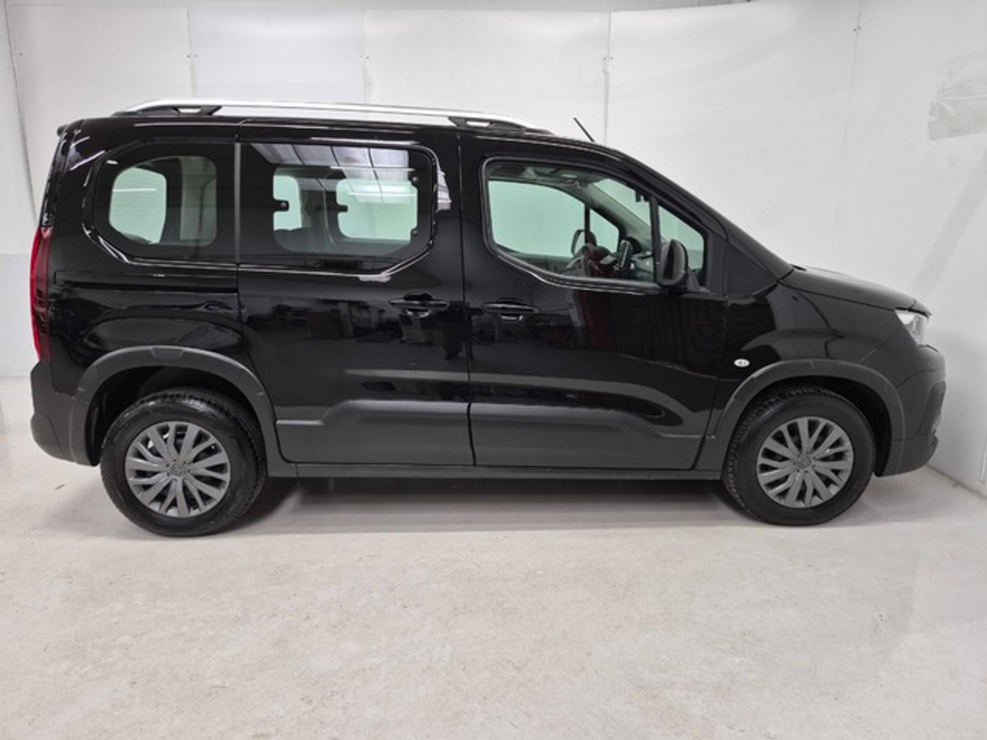 Peugeot Rifter BlueHDi 100 S&S Allure Standard 73 kW (100 CV)