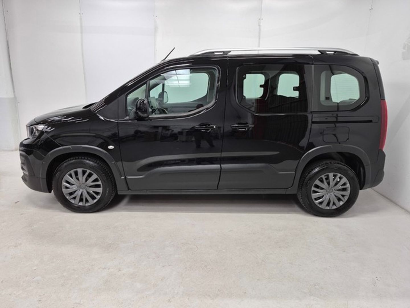 Peugeot Rifter BlueHDi 100 S&S Allure Standard 73 kW (100 CV)