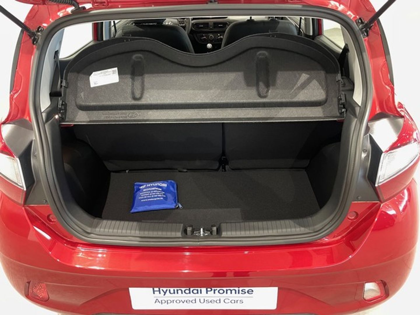 Hyundai i10 1.0 Klass 49 kW (67 CV) Rojo Utilitarian