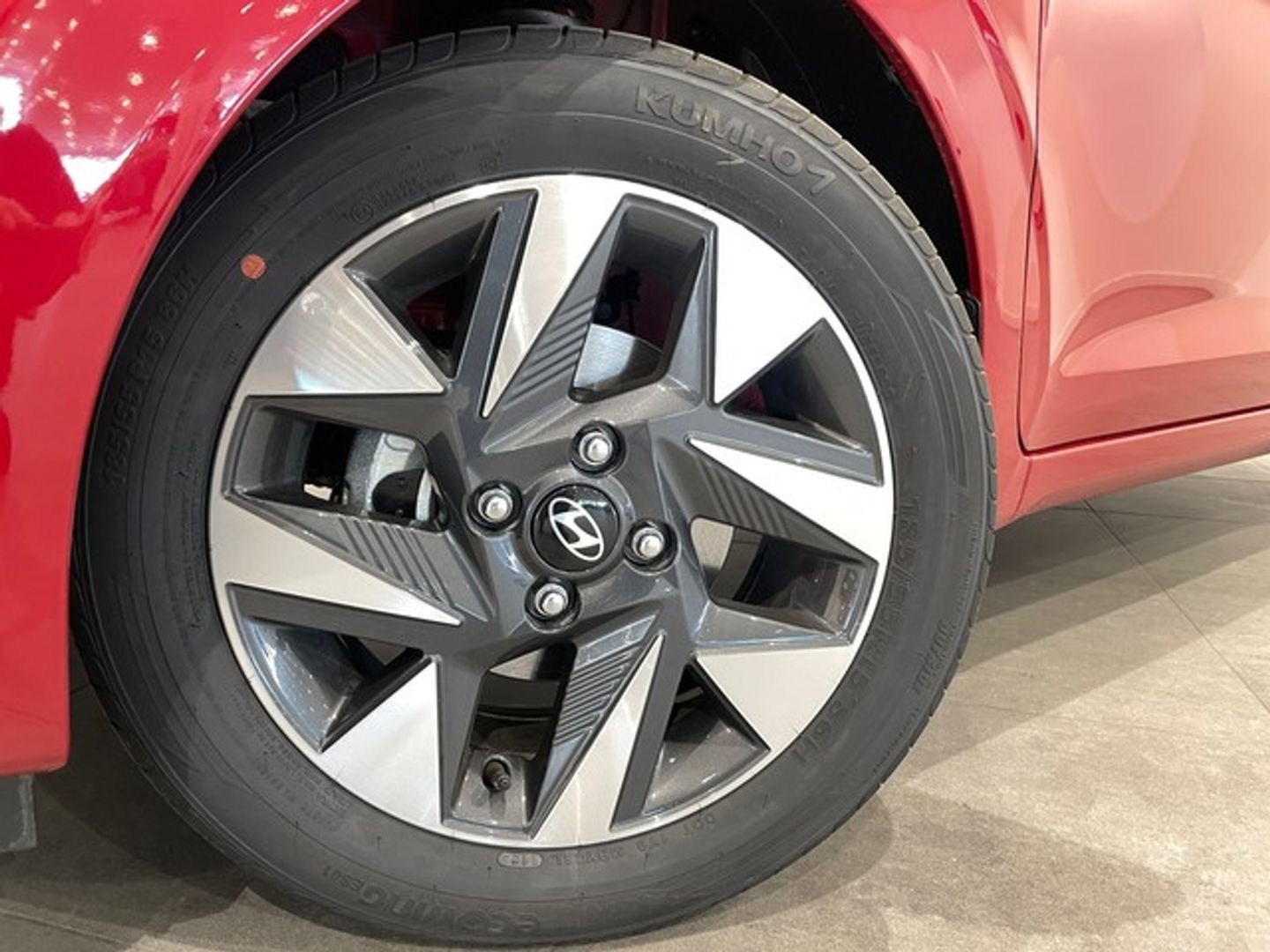 Hyundai i10 1.0 Klass 49 kW (67 CV) Rojo Utilitarian