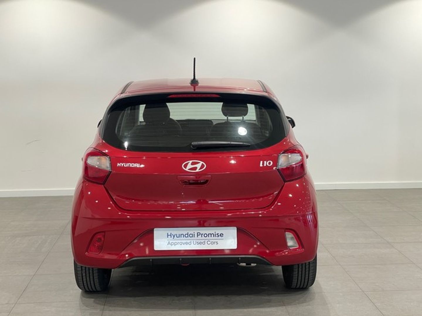 Hyundai i10 1.0 Klass 49 kW (67 CV) Rojo Utilitarian