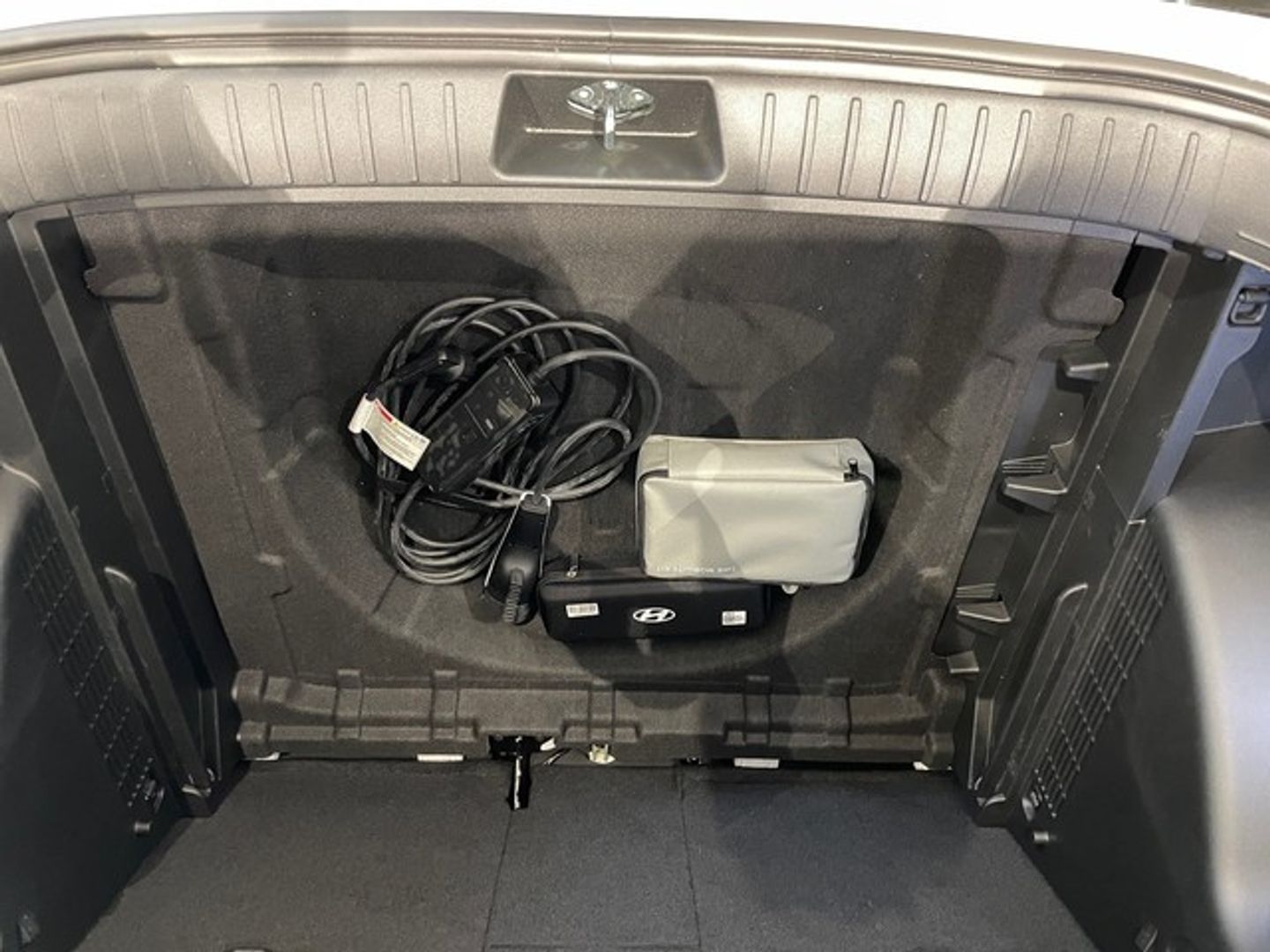 Hyundai Kona EV Tecno 2C 150 kW (204 CV) Blanco All Terrain / Pick-up