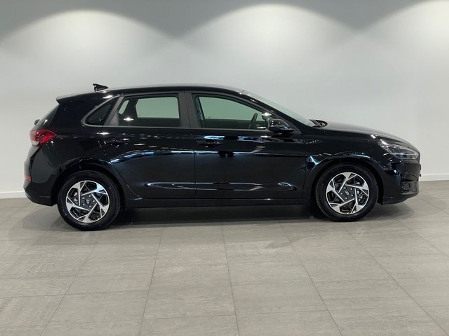 Hyundai i30 1.0 TGDI 48V Klass 74 kW (100 CV)