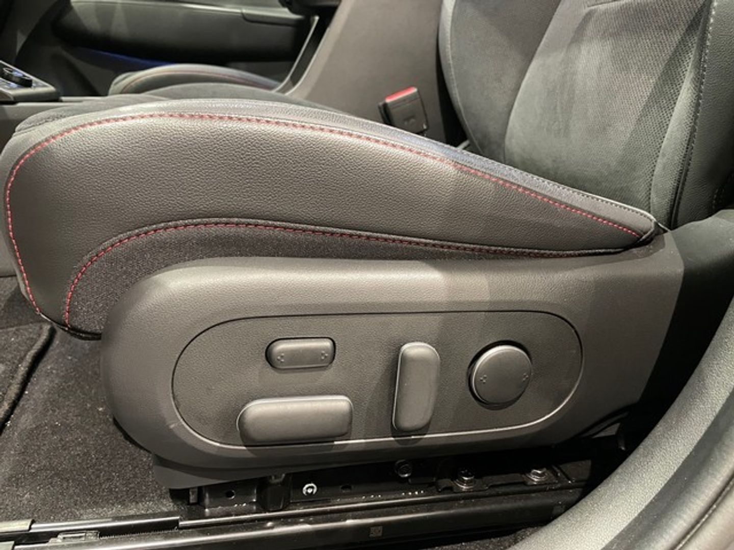 Hyundai Kona EV 65kWh N Line 150 kW (204 CV)