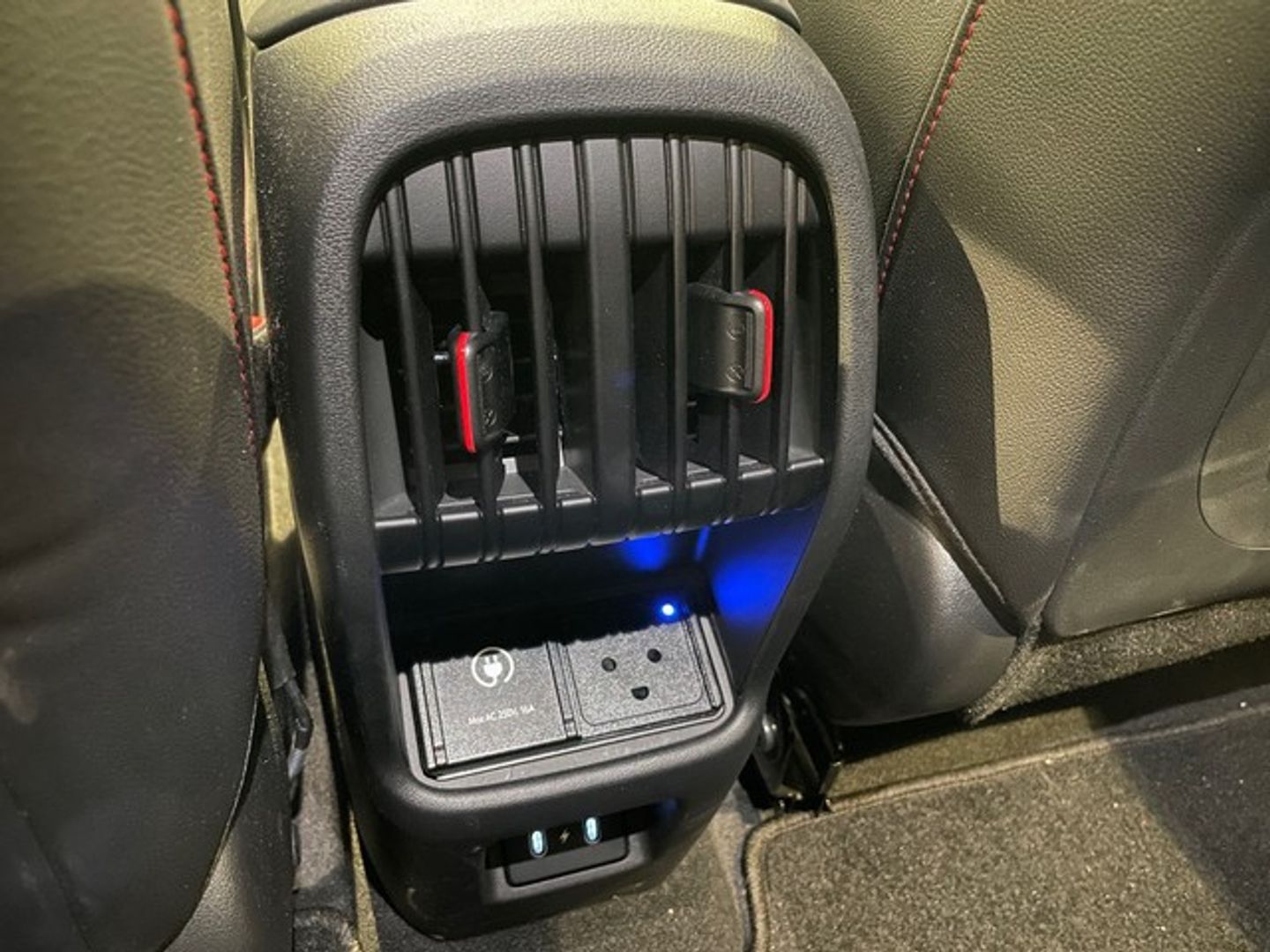 Hyundai Kona EV 65kWh N Line 150 kW (204 CV)
