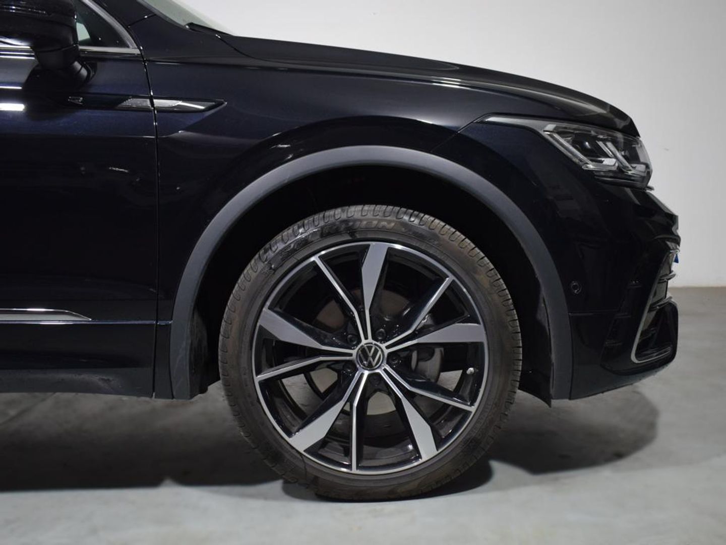 Volkswagen Tiguan Allspace R-Line 2.0 TDI 110 kW (150 CV) DSG Negro SUV