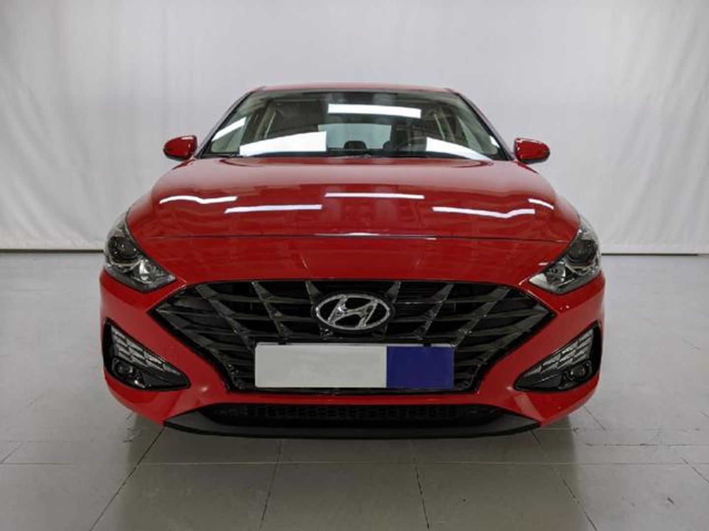 Hyundai i30 1.5 DPI Klass SLX 81 kW (110 CV) Rojo Sedan