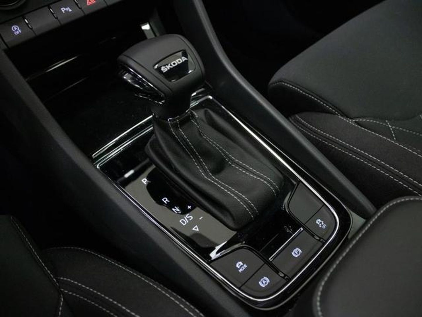 Skoda Karoq 1.5 TSI ACT Sportline DSG 110 kW (150 CV)