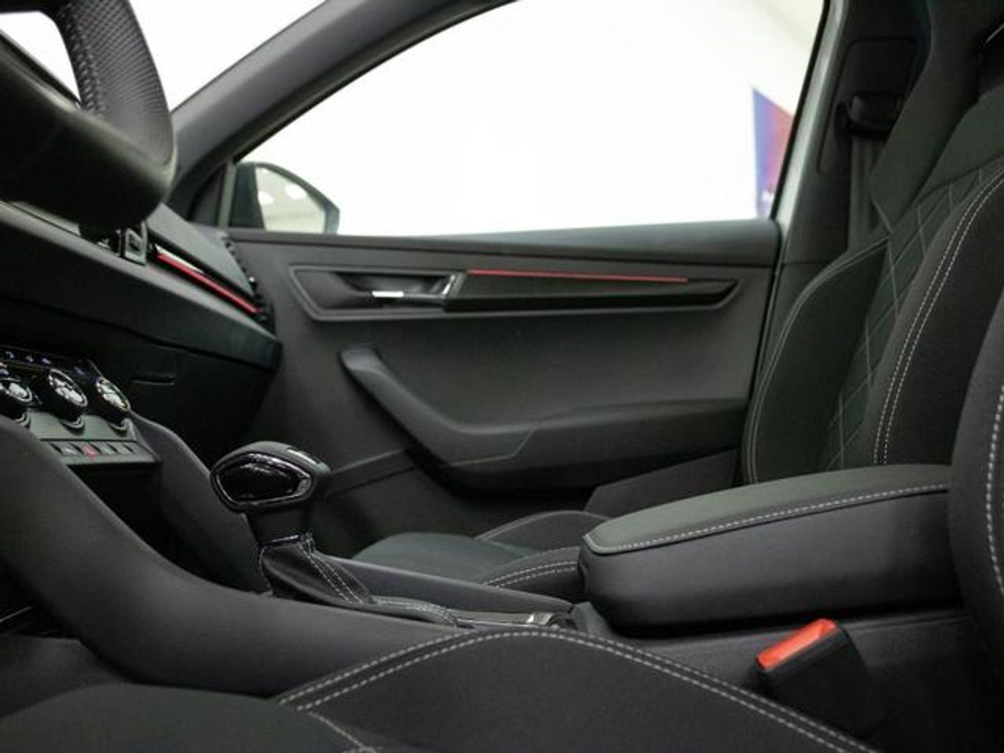 Skoda Karoq 1.5 TSI ACT Sportline DSG 110 kW (150 CV)