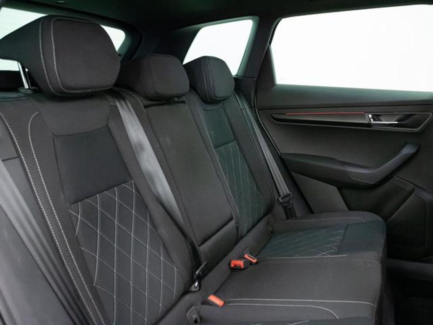 Skoda Karoq 1.5 TSI ACT Sportline DSG 110 kW (150 CV)