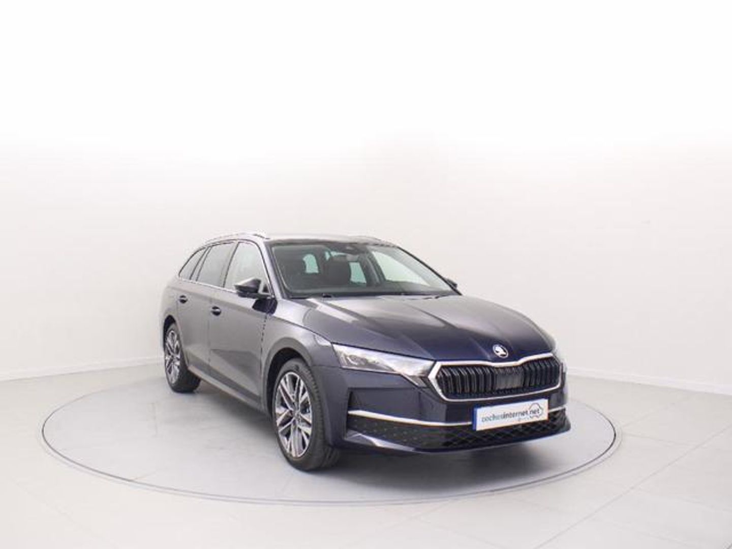 Skoda Octavia Combi 1.5 TSI m-HEV Design DSG 110 kW (150 CV) Azul Familiar