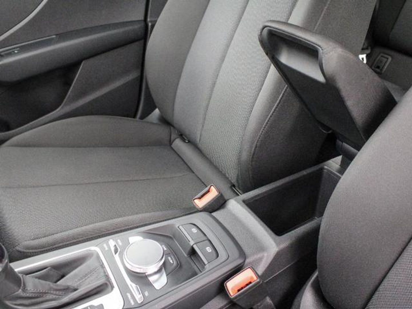 Audi Q2 Advanced 30 TDI 85 kW (116 CV) S tronic