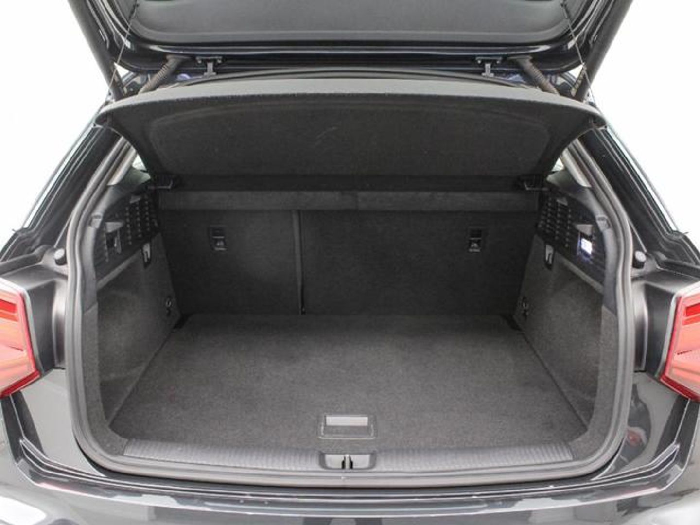 Audi Q2 Advanced 30 TDI 85 kW (116 CV) S tronic