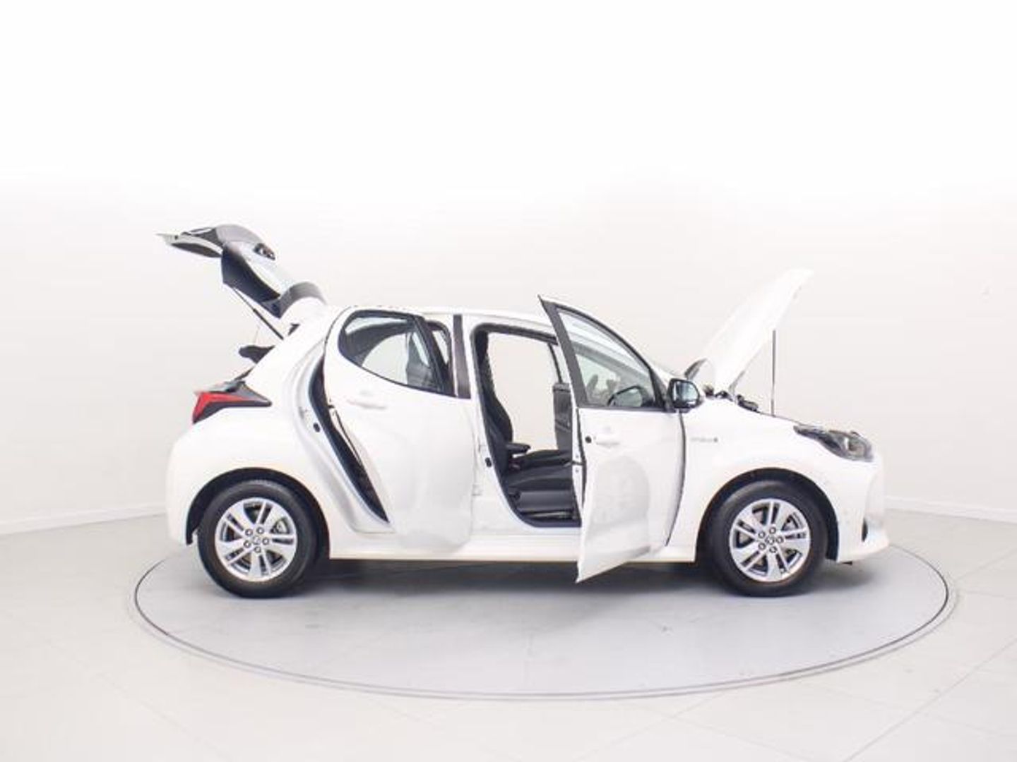 Toyota Yaris 120H Active Tech 85 kW (116 CV)