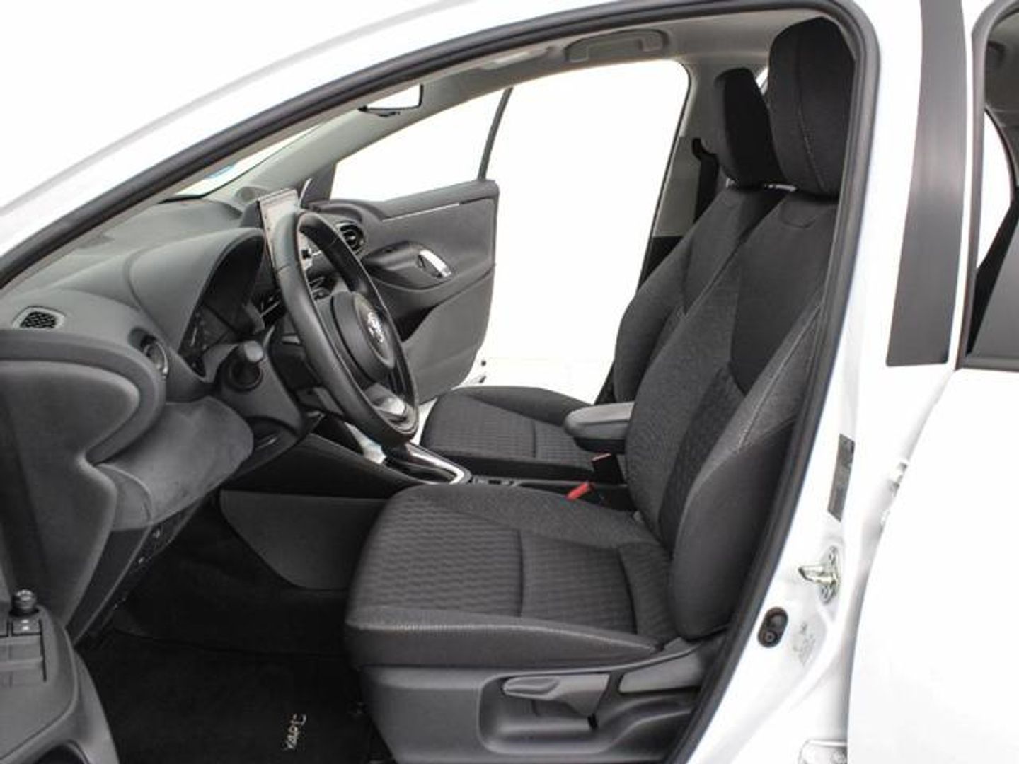 Toyota Yaris 120H Active Tech 85 kW (116 CV)