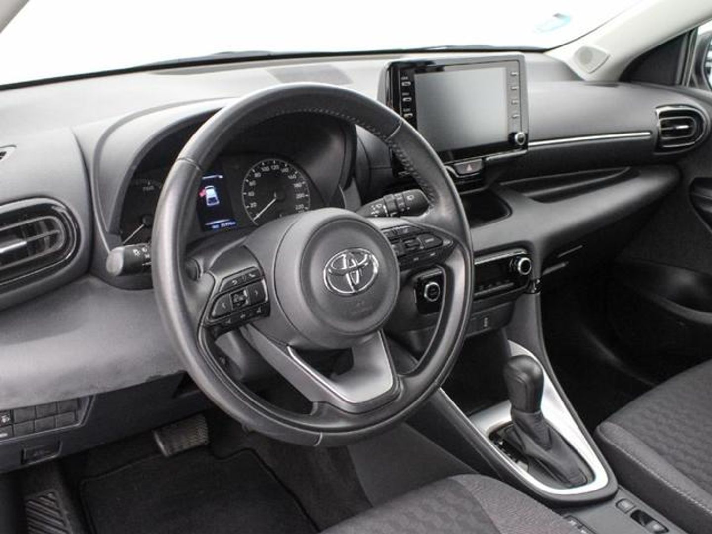 Toyota Yaris 120H Active Tech 85 kW (116 CV)