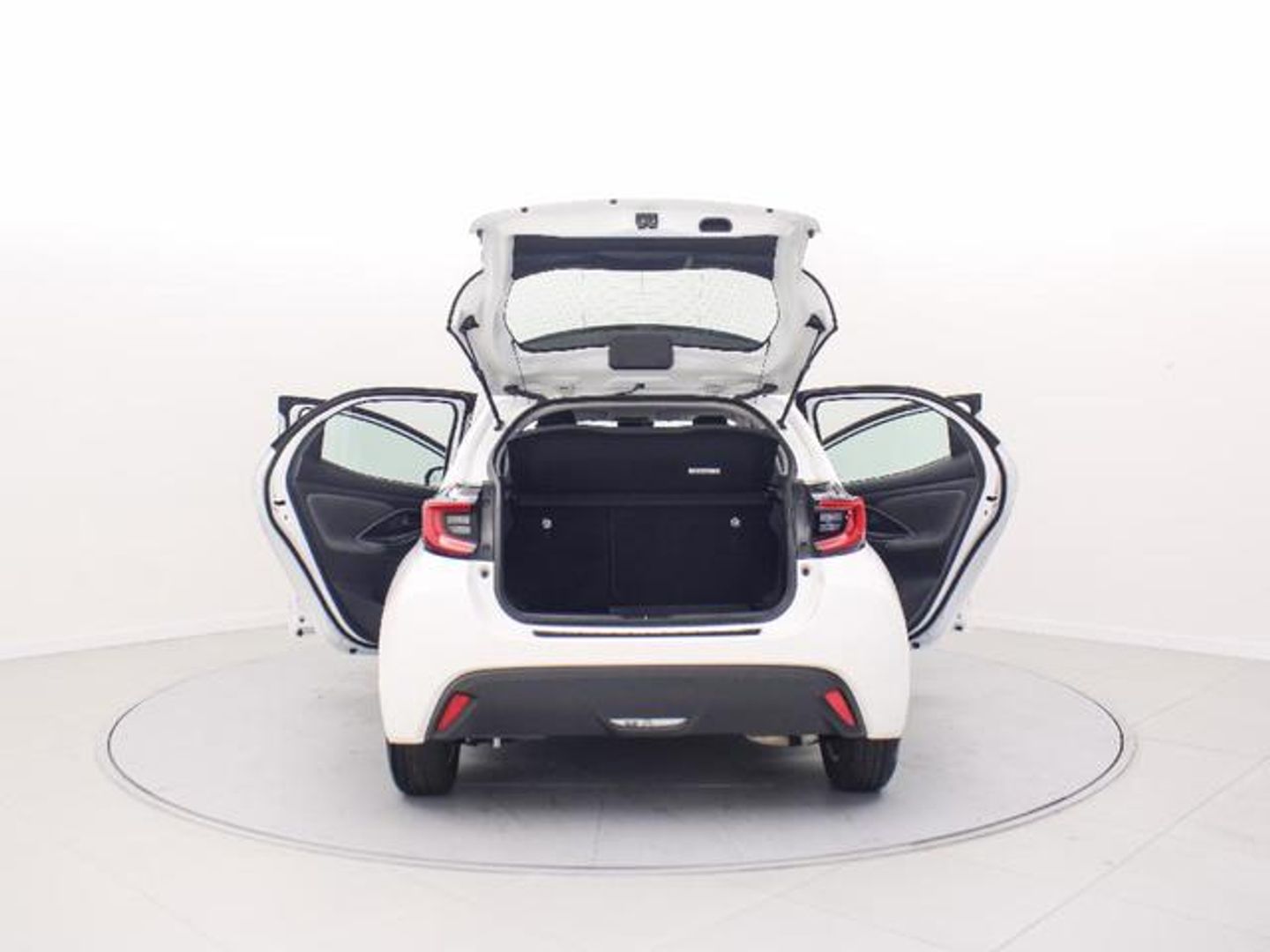 Toyota Yaris 120H Active Tech 85 kW (116 CV)