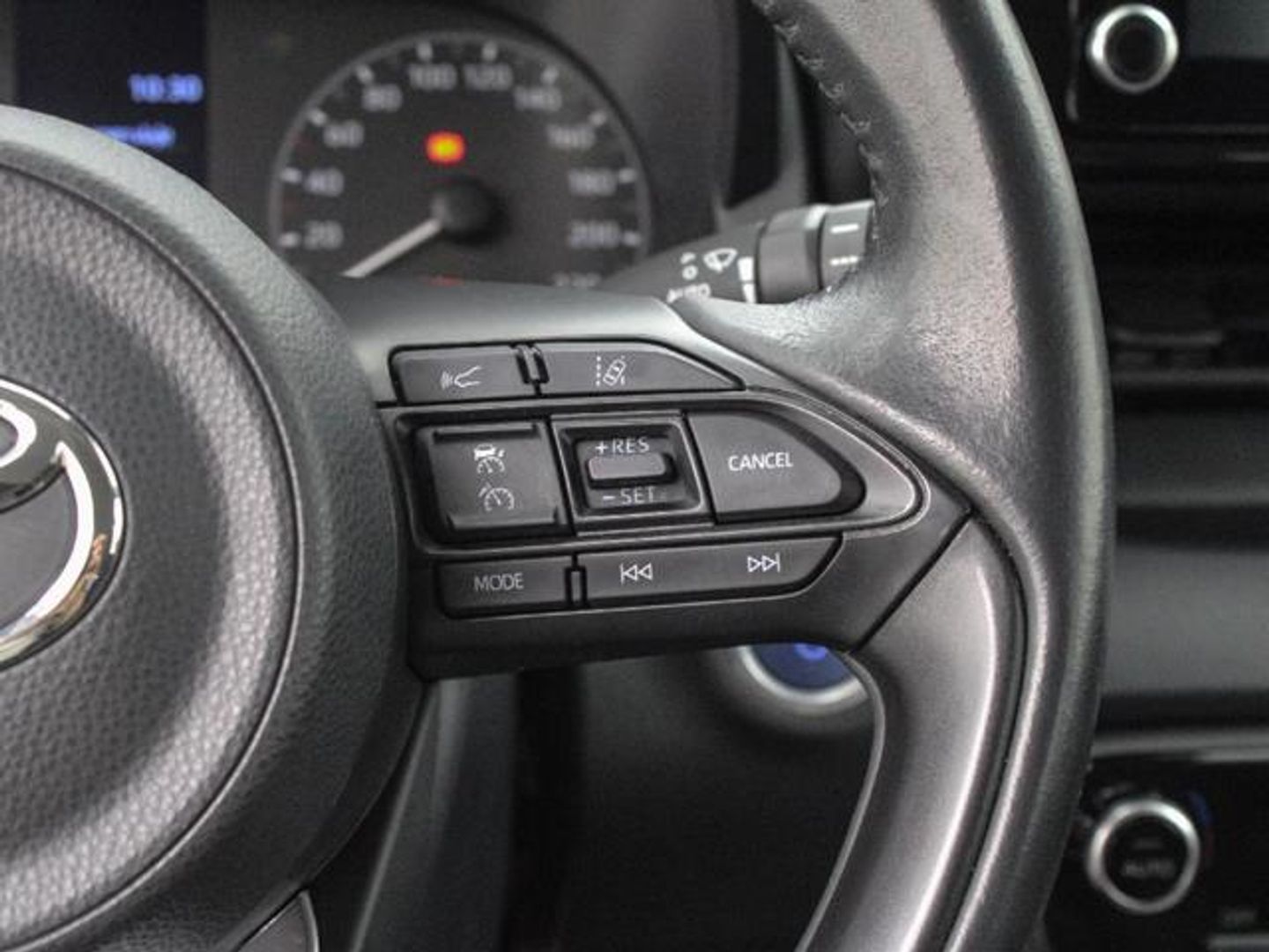 Toyota Yaris 120H Active Tech 85 kW (116 CV)