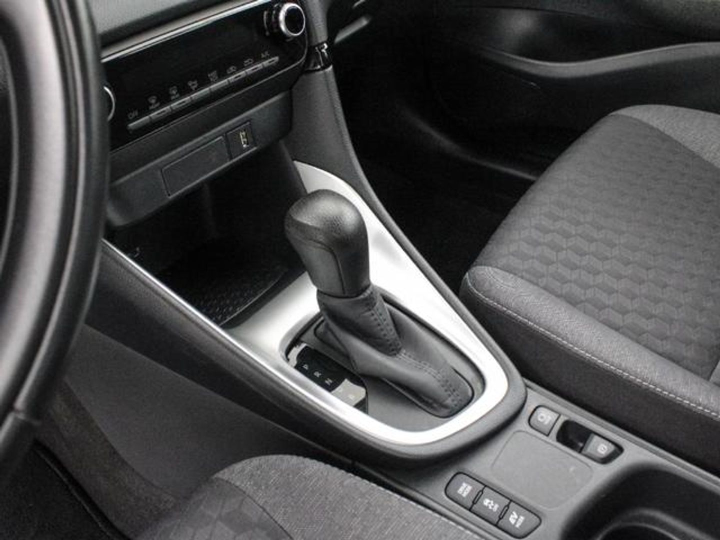 Toyota Yaris 120H Active Tech 85 kW (116 CV)
