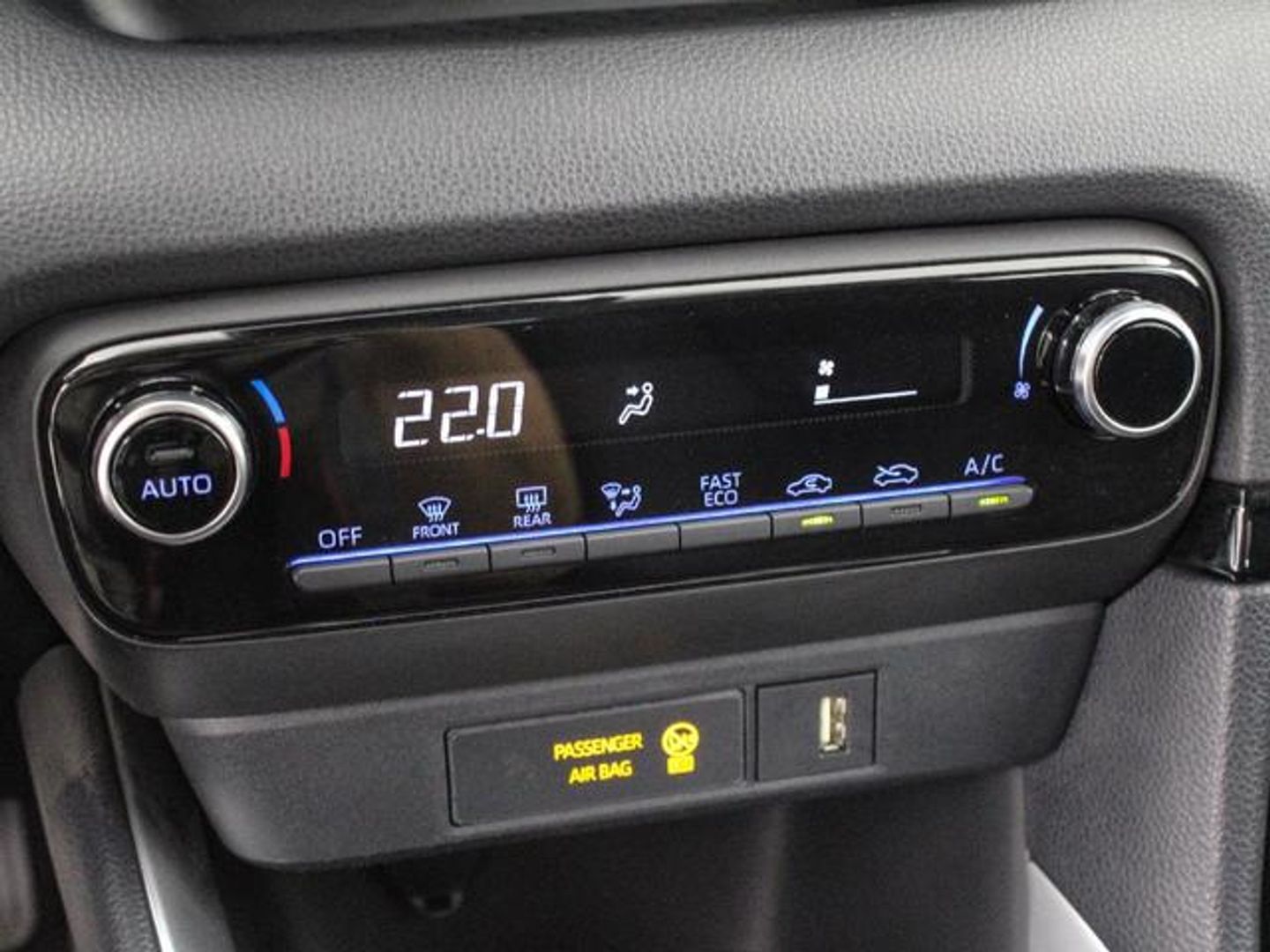 Toyota Yaris 120H Active Tech 85 kW (116 CV)