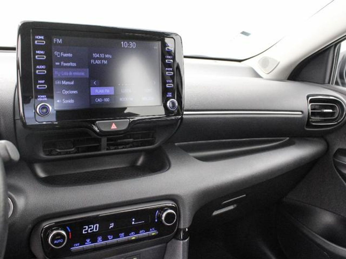Toyota Yaris 120H Active Tech 85 kW (116 CV)