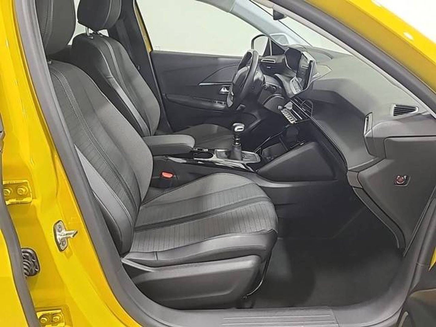 Peugeot 208 BlueHDi 100 S&S Allure Pack 75 kW (100 CV)