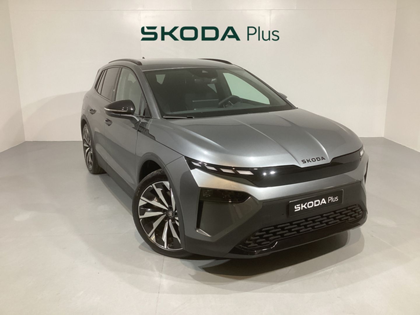 Skoda Elroq Sportline 85 82 kWh 210 kW (286 CV) Gris All Terrain / Pick-up
