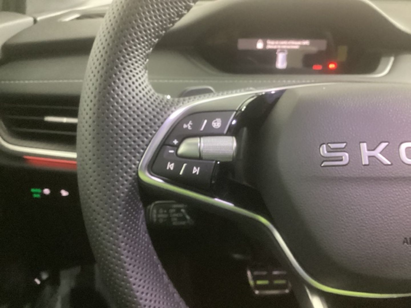 Skoda Elroq Sportline 85 82 kWh 210 kW (286 CV)