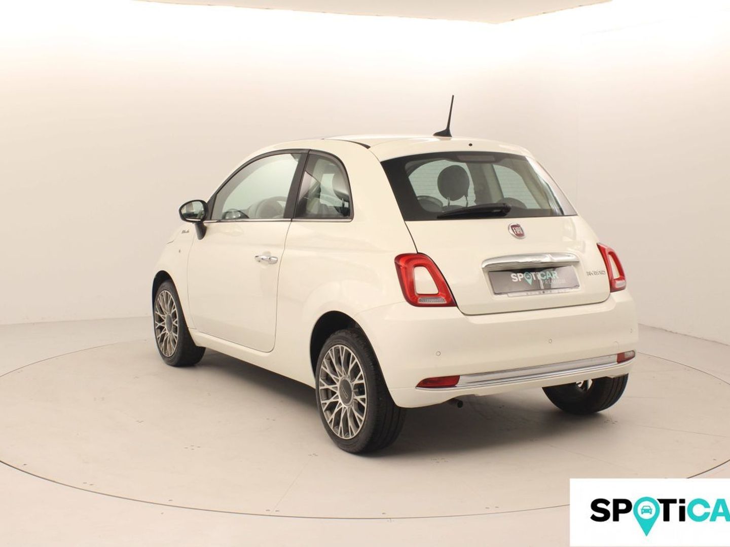 Fiat 500 1.0 Hybrid Dolcevita 51 kW (70 CV) Blanco Compact