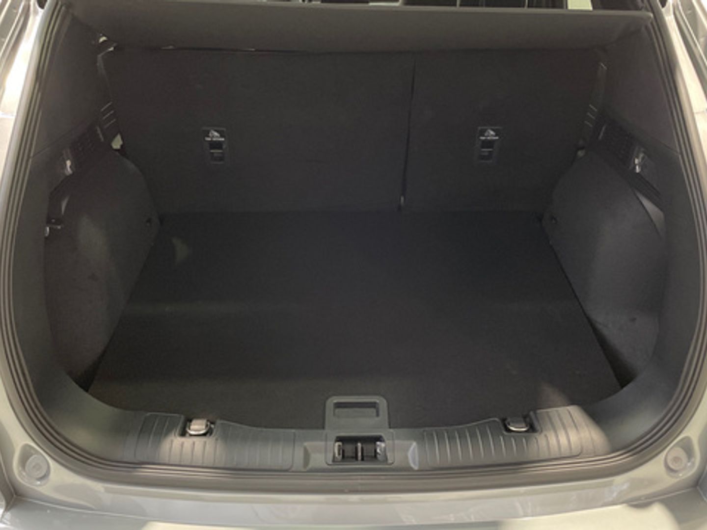 Ford Kuga 2.5 Duratec FHEV ST-Line X 4x2 Auto 140 kW (190 CV)