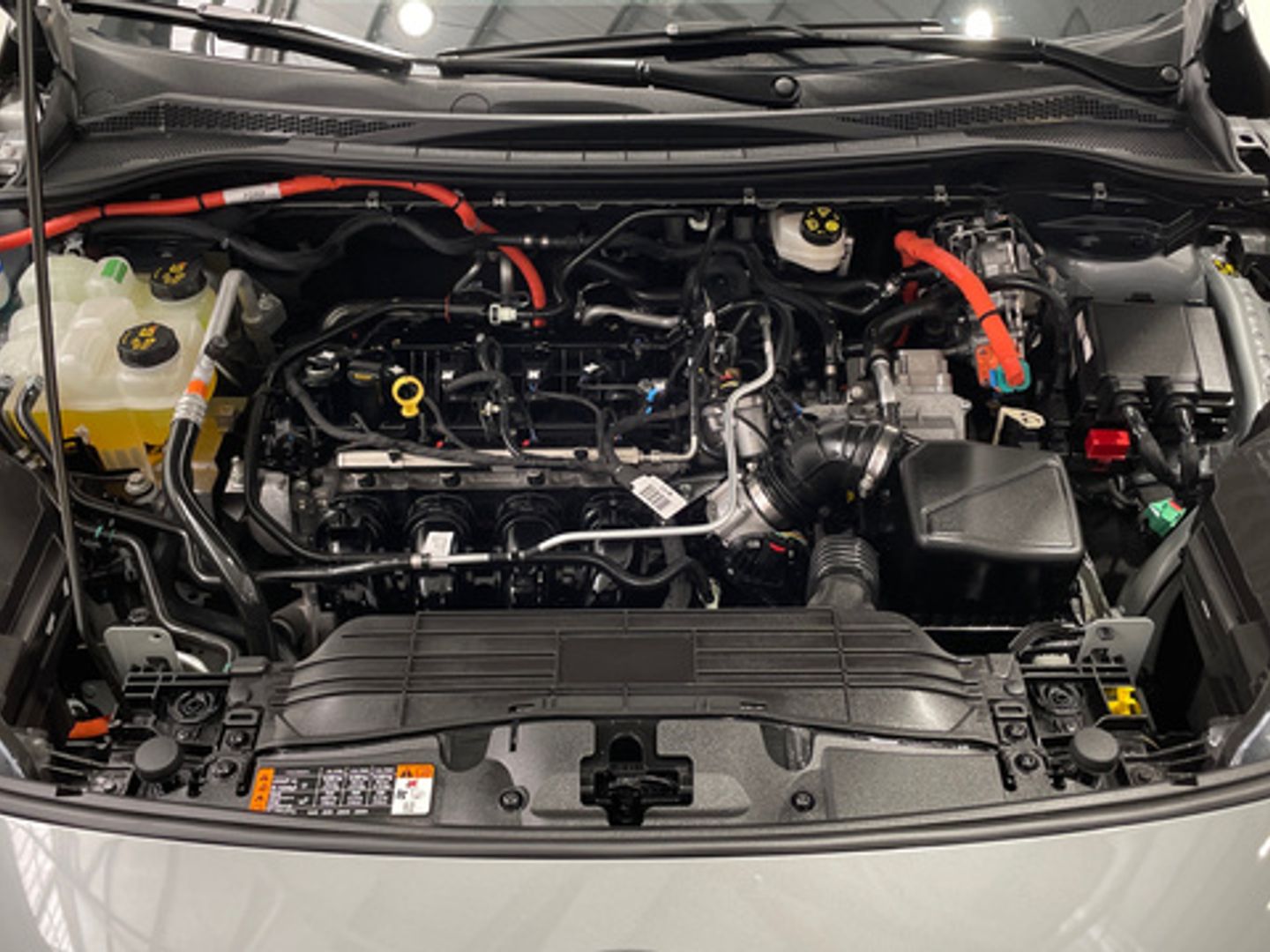 Ford Kuga 2.5 Duratec FHEV ST-Line X 4x2 Auto 140 kW (190 CV)