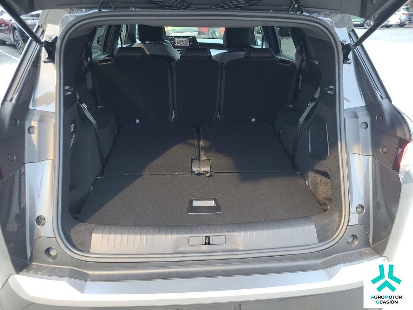 Peugeot 3008 Hybrid 145 Allure eDCS6 107 kW (145 CV)