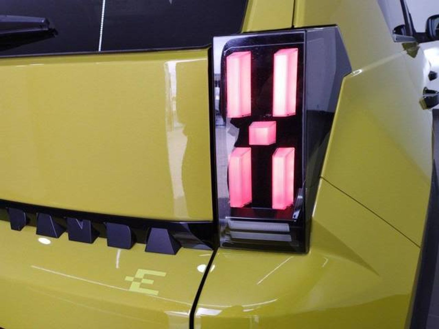 Fiat Grande Panda La Prima MHEV 74 kW (100 CV)