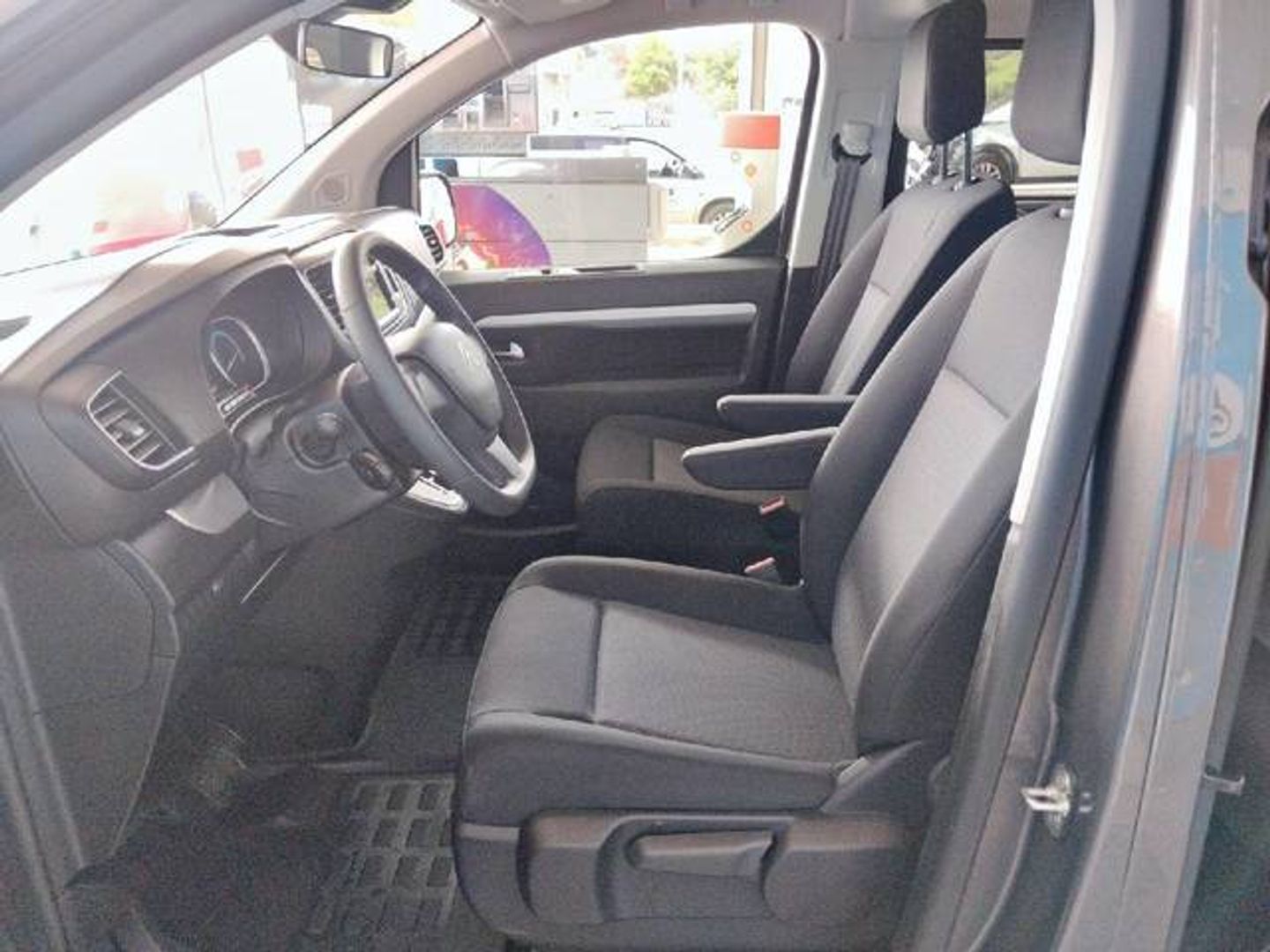 Citroen ë-SpaceTourer 50 KWh Talla M Business 100 kW (136 CV)