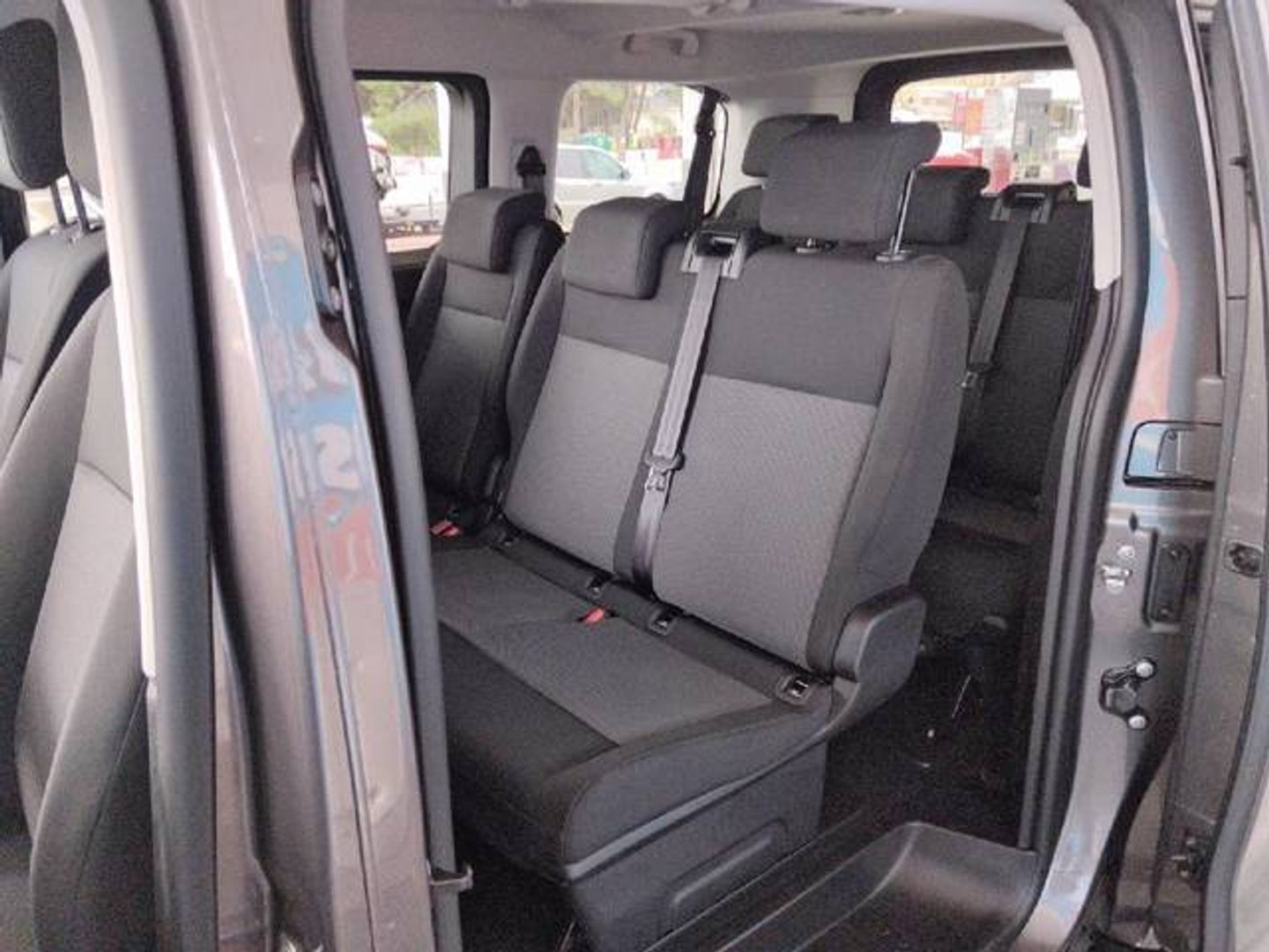 Citroen ë-SpaceTourer 50 KWh Talla M Business 100 kW (136 CV)
