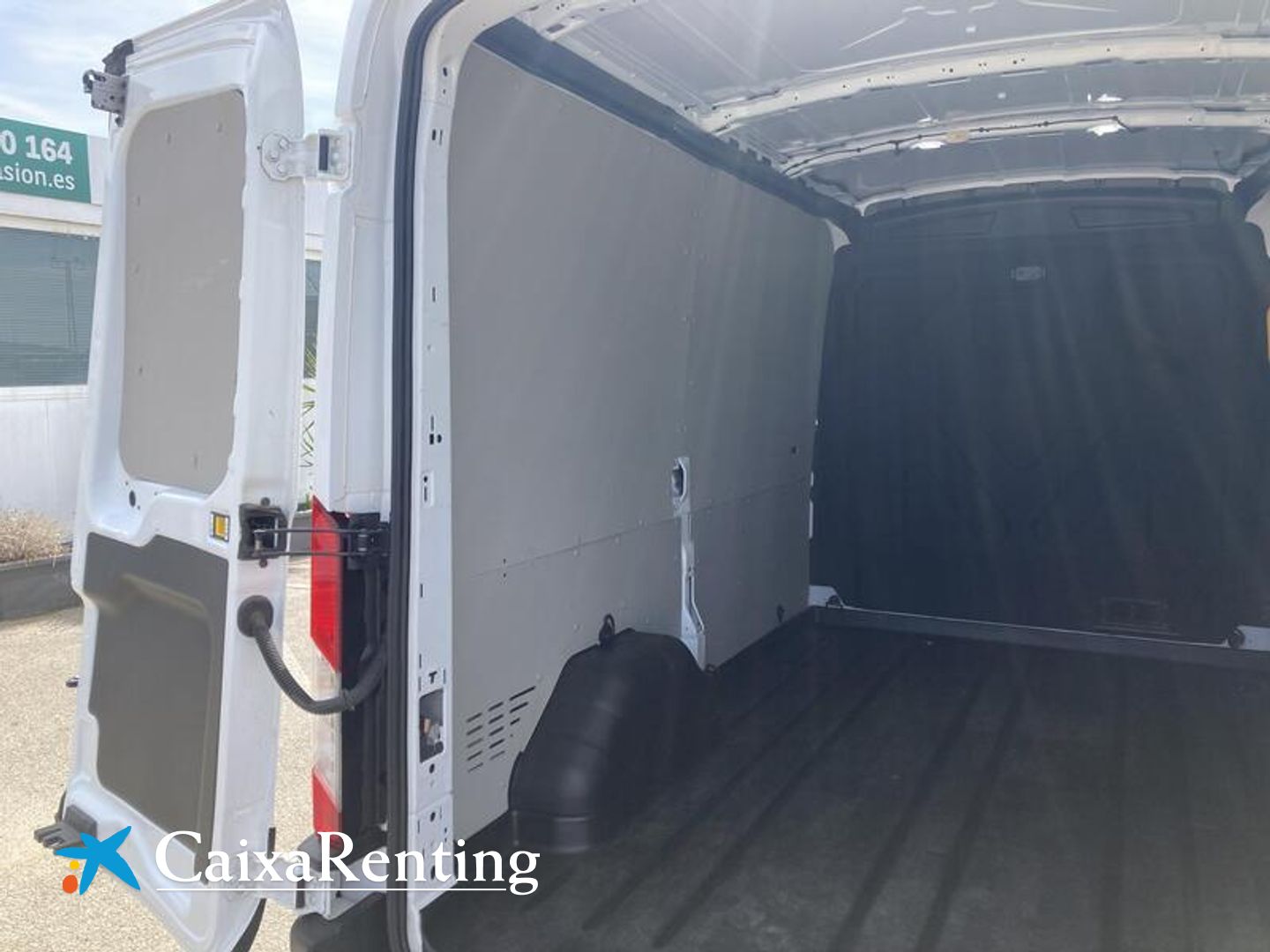 Ford Transit Furgon 310 MHEV L2H2 Trend FWD 96 kW (130 CV)