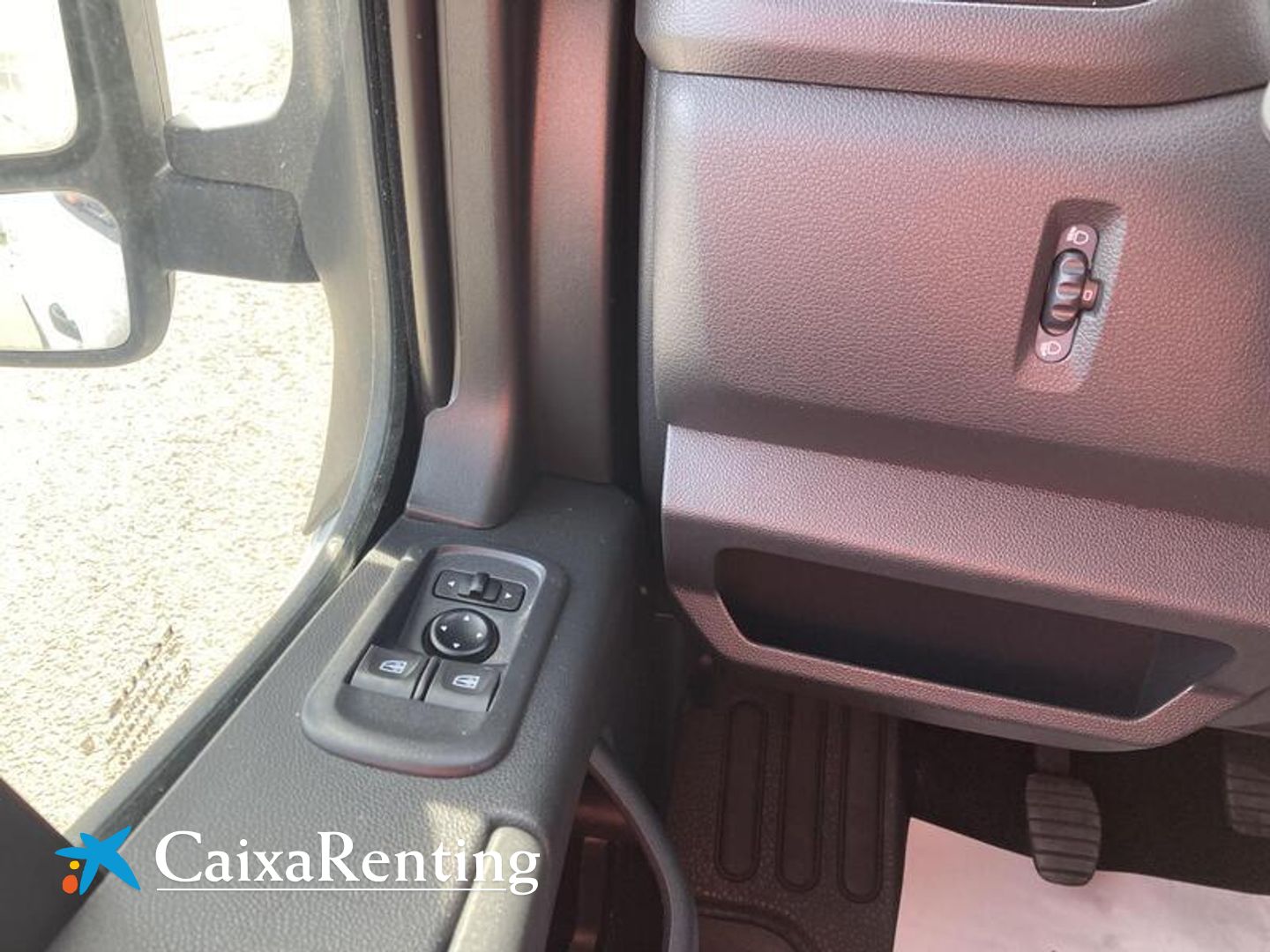 Nissan NV400 Furgon 2.3 dCi 3,5T Optima L2H2 99 kW (135 CV)