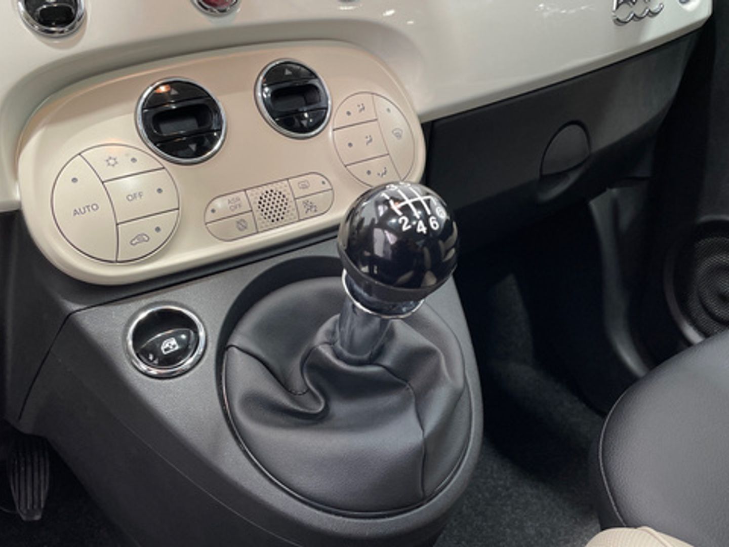Fiat 500 1.0 Hybrid Dolcevita 51 kW (70 CV) Blanco Compact