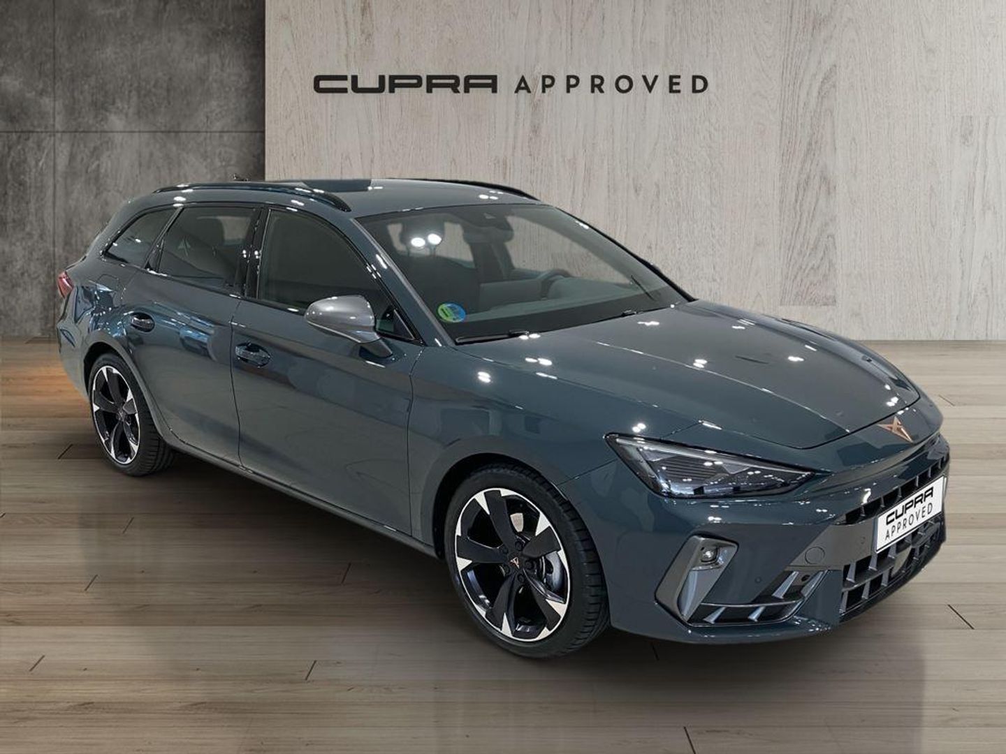 CUPRA Leon Sportstourer 1.5 eTSI DSG 110 kW (150 CV) Azul Familiar