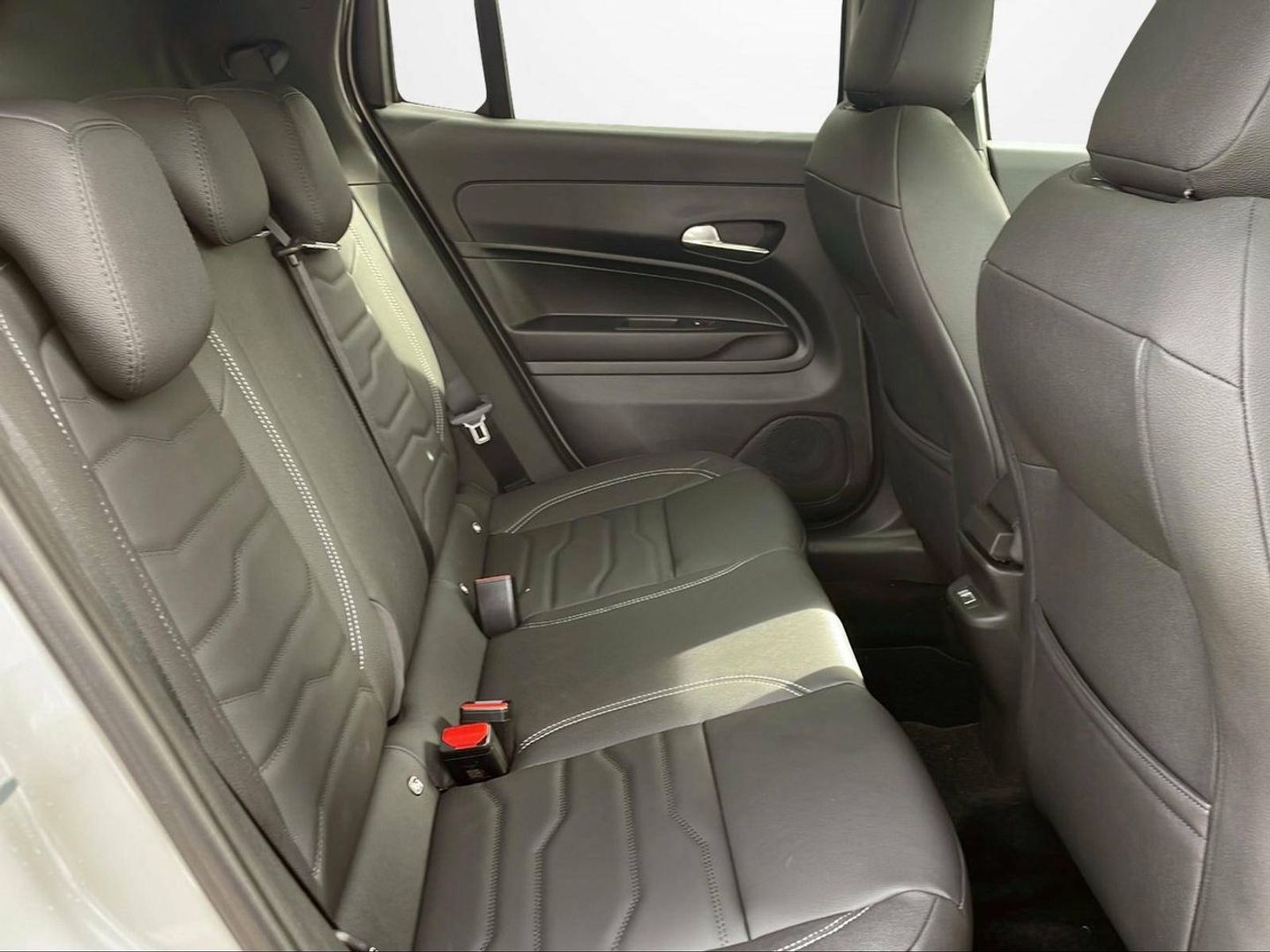 Jeep Avenger 1.2 eHybrid Summit 74 kW (100 CV)