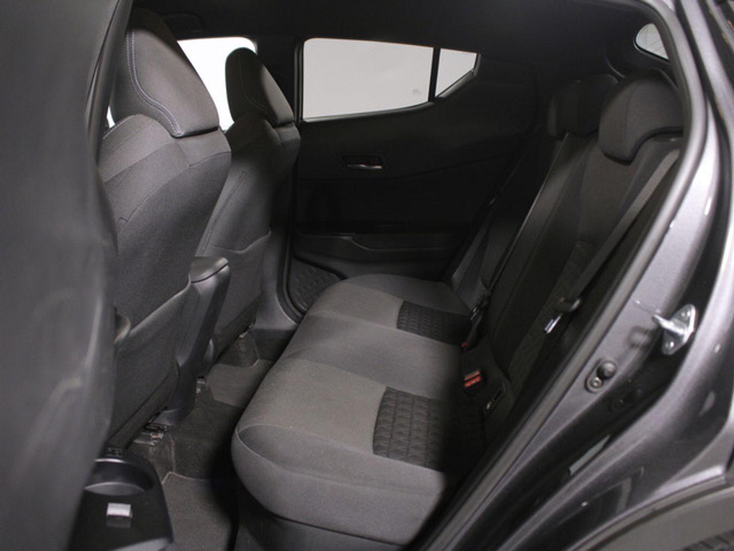 Toyota C-HR 1.8 125H Advance 90 kW (122 CV)