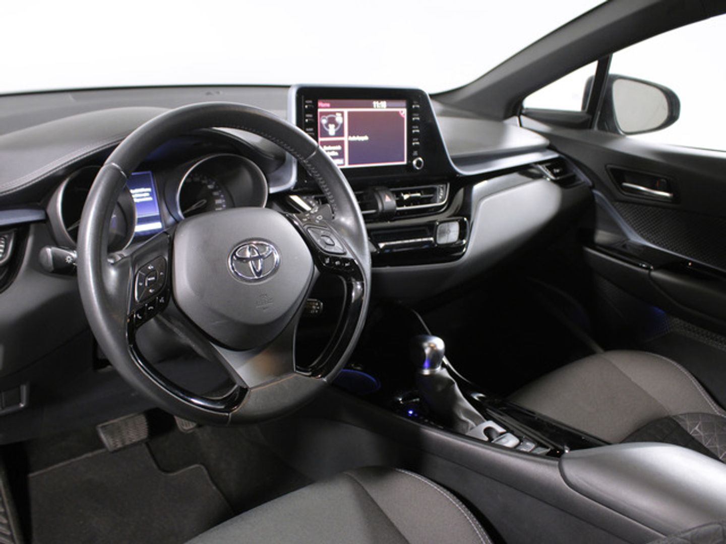Toyota C-HR 1.8 125H Advance 90 kW (122 CV)