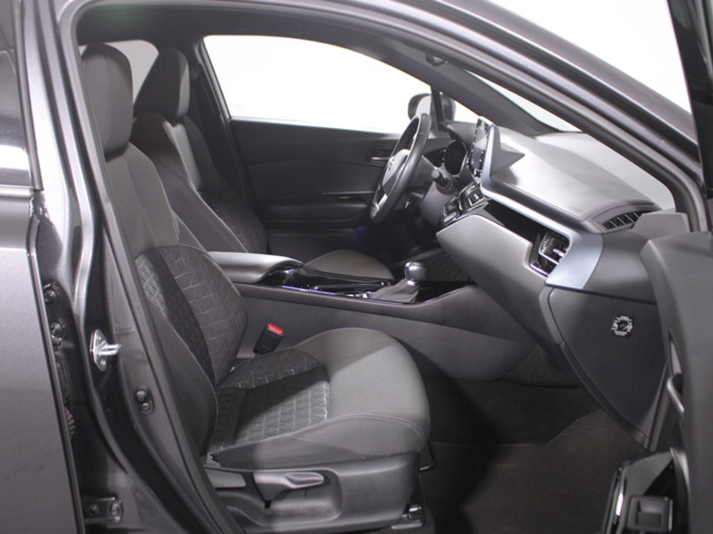 Toyota C-HR 1.8 125H Advance 90 kW (122 CV)