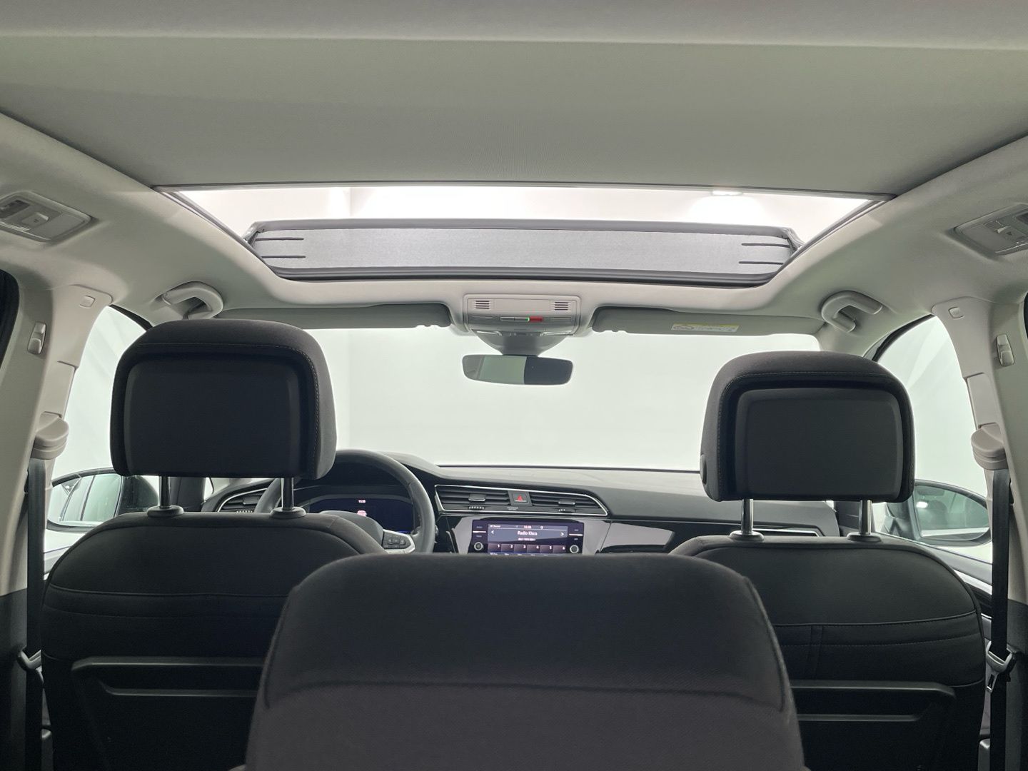 Volkswagen Touran R-Line 1.5 TSI 110 kW (150 CV) DSG