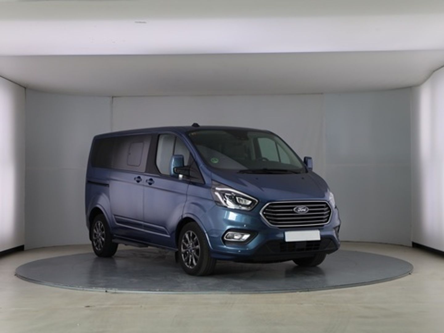 Ford Tourneo Custom 2.0 Ecoblue L1 Titanium Auto 136 kW (185 CV)