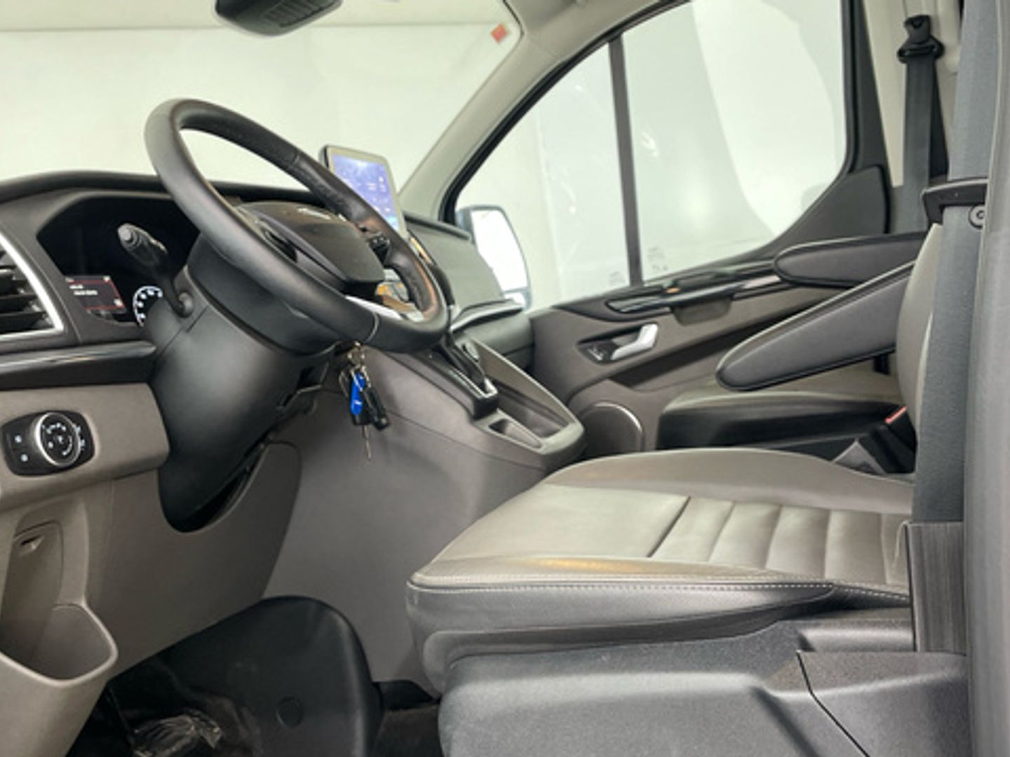 Ford Tourneo Custom 2.0 Ecoblue L1 Titanium Auto 136 kW (185 CV)