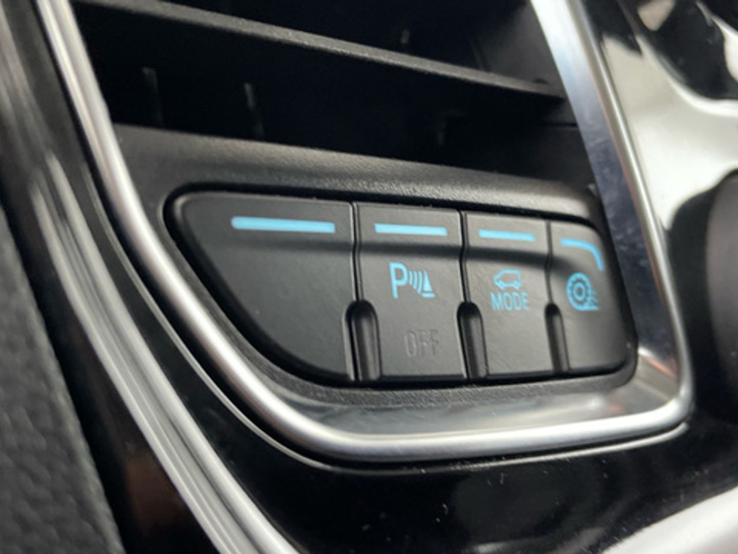 Ford Tourneo Custom 2.0 Ecoblue L1 Titanium Auto 136 kW (185 CV)